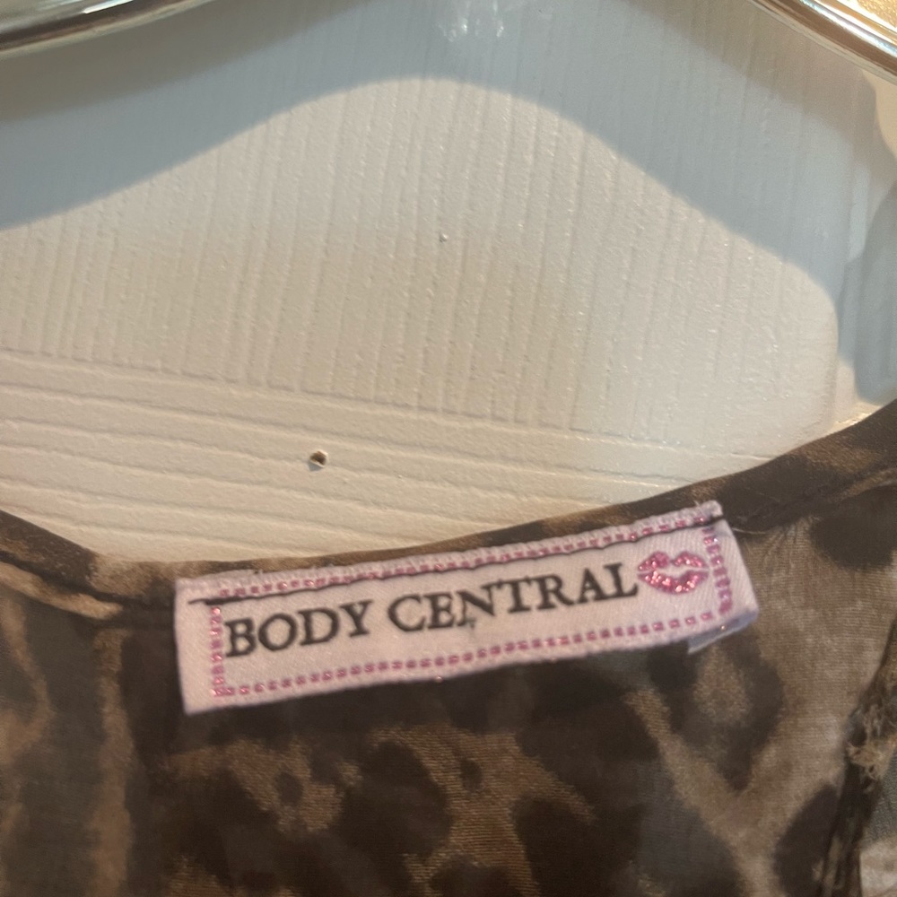 Body Central Shear Leopard print top Size M // Y2K - Picture 2 of 5